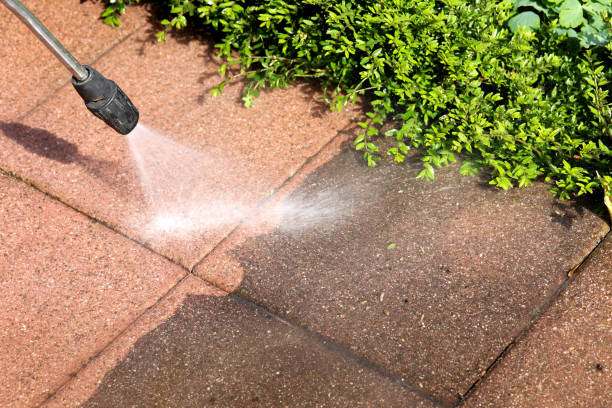 Best Concrete Pressure Washing  in Naples, FL